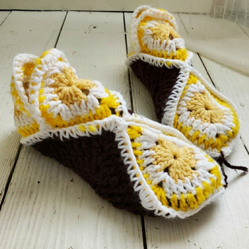 Brown & Yellow Crochet Knit Pointy Toe Forest Fairy Slipper Socks